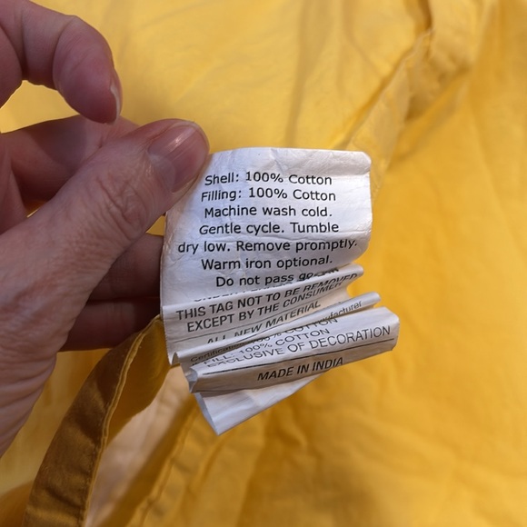 LAND OF NOD (Crate & Kids) White/Yellow 3D Daisy Sham Pillowcase - Picture 5 of 5